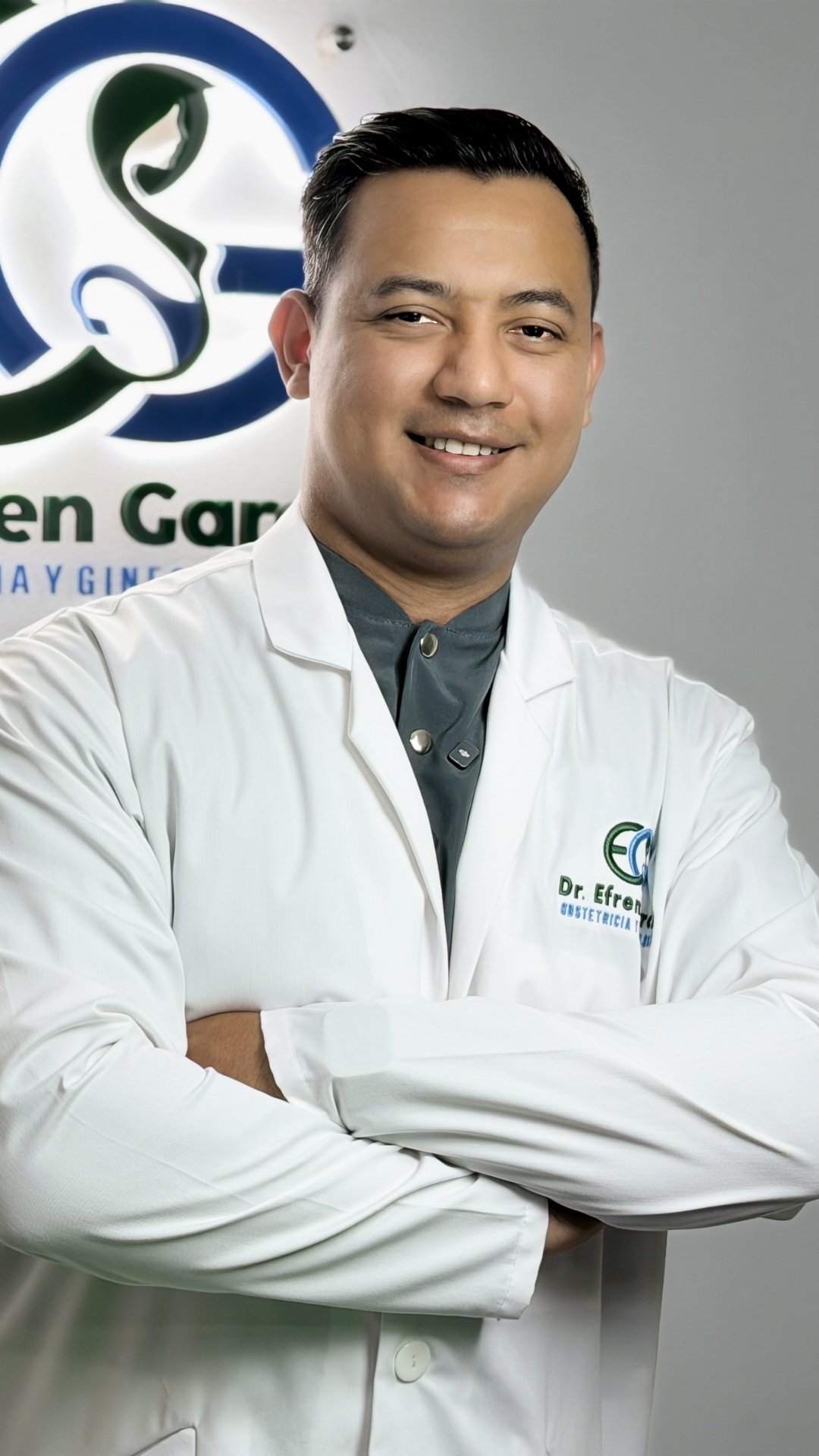 Dr. Efrén García - Especialista